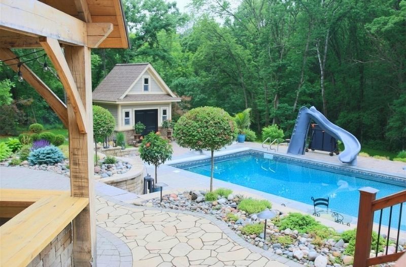 Pool Landscaping Ideas for Minneapolis–St. Paul Backyards